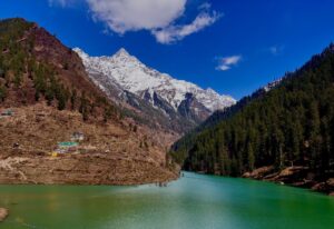 Barshaini, on the way to Kasol Tosh trek