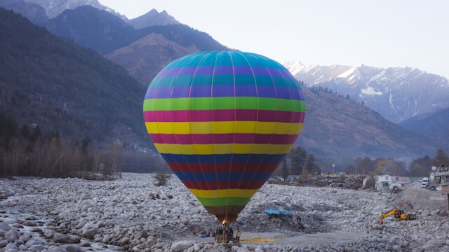 hot air balloon, kullu manali trip